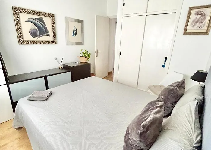 Lovely Double Bedroom For Women Only In Marbella Center Séjour chez l'habitant Marbellac
