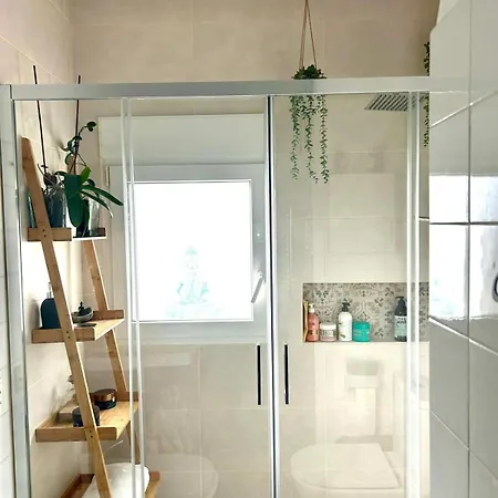 Lovely Double Bedroom For Women Only In Marbella Center Pansiyon Marbella