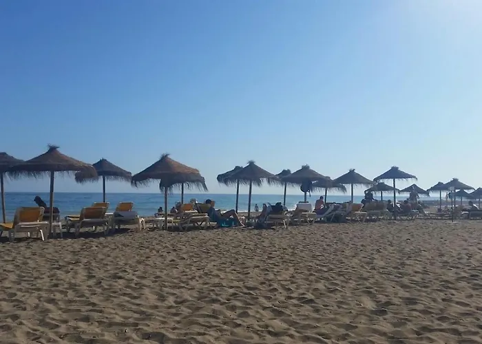 홈스테이 Lovely Double Bedroom For Women Only In Marbella Center *