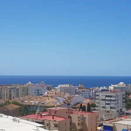Lovely Double Bedroom For Women Only In Marbella Center Accommodatie bij particulieren